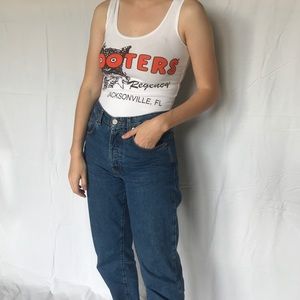 Hooters Tank